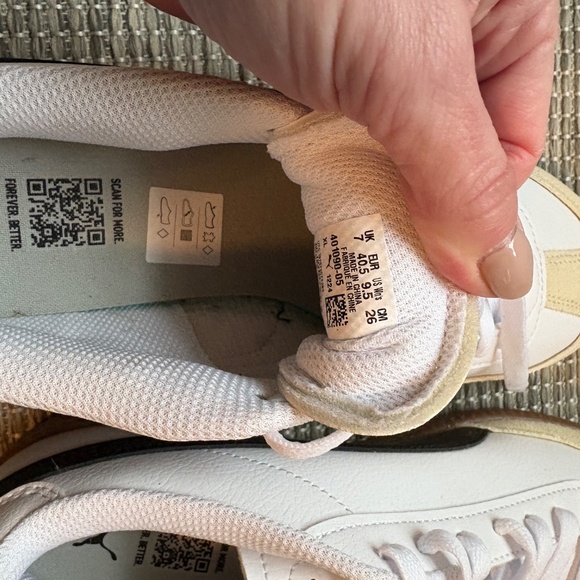 Puma Women’s 9.5 - Picture 8 of 9